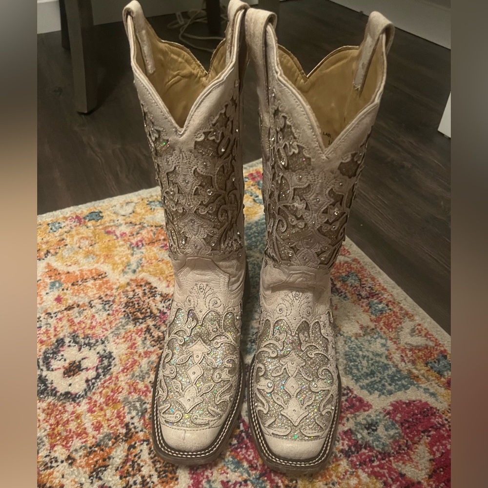 Corral Women's White with White Glitter & Crystals Inlay Square Toe Cowboy Boots